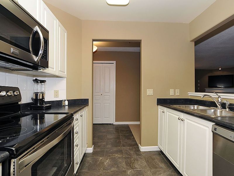 Victoria Apartment for rent - 2 Bedrooms — photo 2
