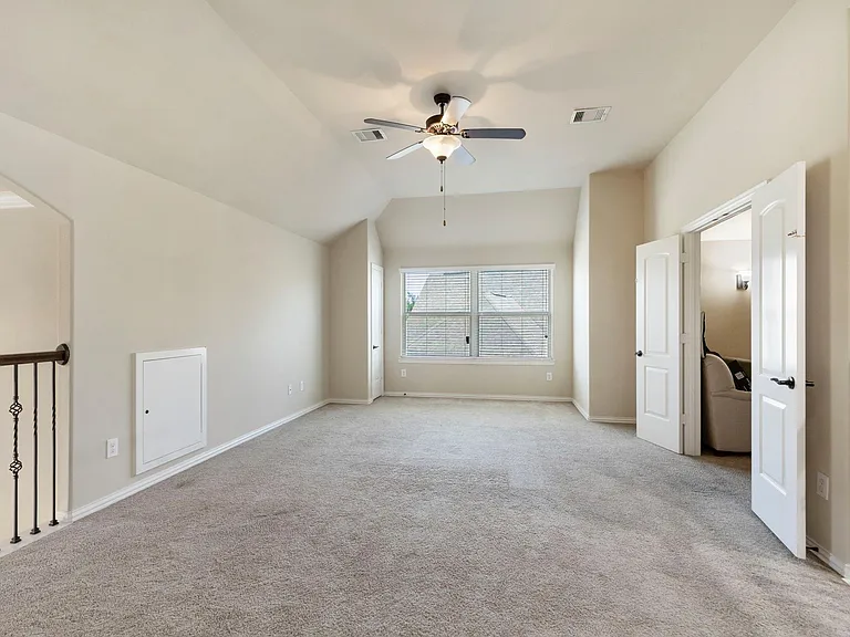 9739 Reston River Ln — Photo 32