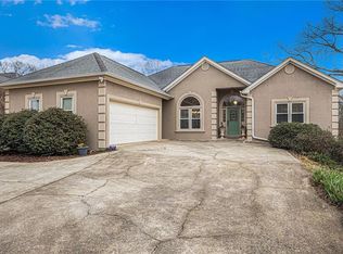 4022 Churchill Downs Dr, Gainesville, GA 30507