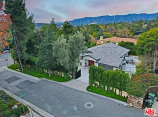 5209 Harter Ln, La Canada Flintridge, CA 91011