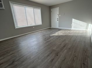 10634 Parkside Ave #1W, Chicago Ridge, IL 60415