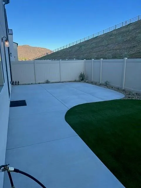 4 bed, 2206 sqft, $3,950 — Photo 2