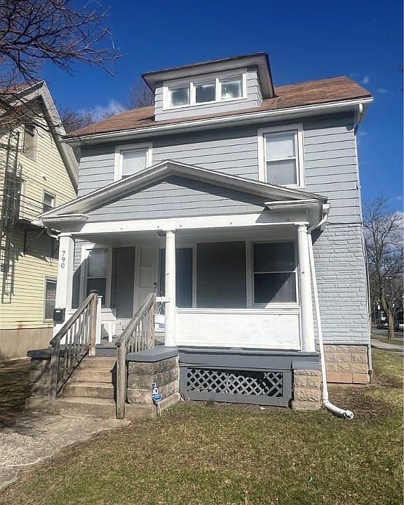 790 Genesee St