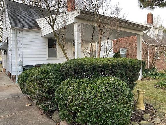 3rd image of 8704 Bauerdale Ave