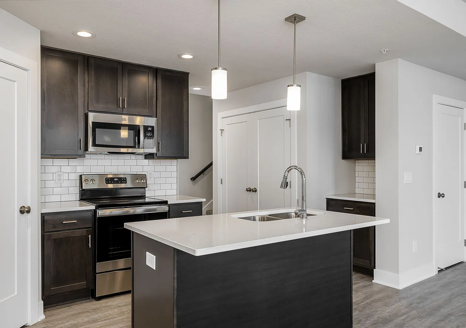 Hughes Century Crossing Townhomes — Photo 3