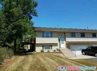 3831 Windcrest Ct, Eagan, MN 55123