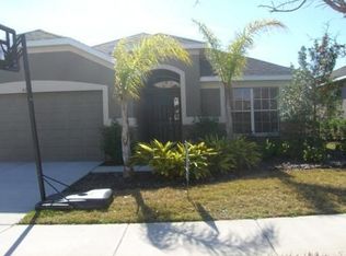 427 Thicket Crest Rd, Seffner, FL 33584