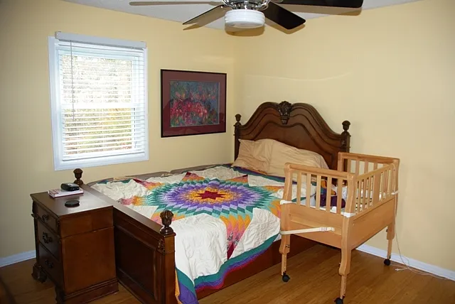 4 bed, 2.5 bath, $1,995 — Photo 2