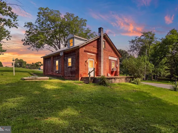 6070 Salem Run Rd, Dover, PA 17315