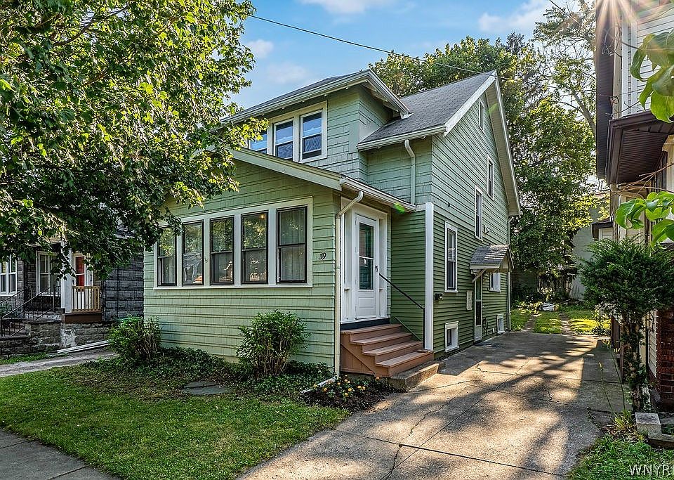 1st image of 39 Springville Ave