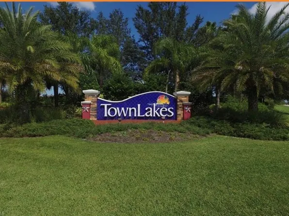 8216 Gopher Tortoise TRL, LEHIGH ACRES, FL 33972