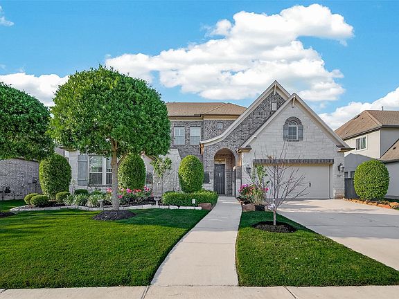 5th image of 718 Sundance Glen Way