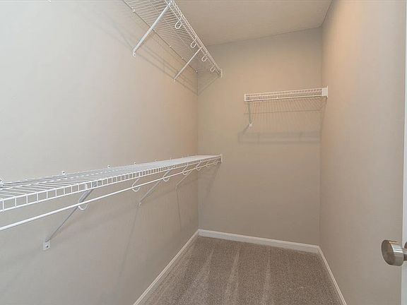 4th image of 7600 Woodhaven Ct