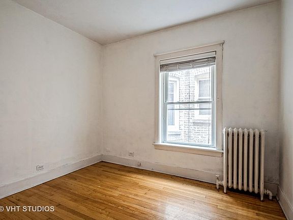 2nd image of 6419 N Lakewood Ave Unit 1