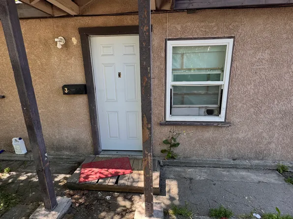 1113 7th St #3, Modesto, CA 95354