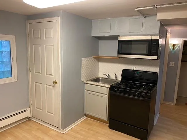 2 bed, 1160 sqft, $1,880 — Photo 3