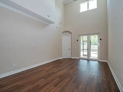 1875 Bridgepointe Cir #33 — Photo 5