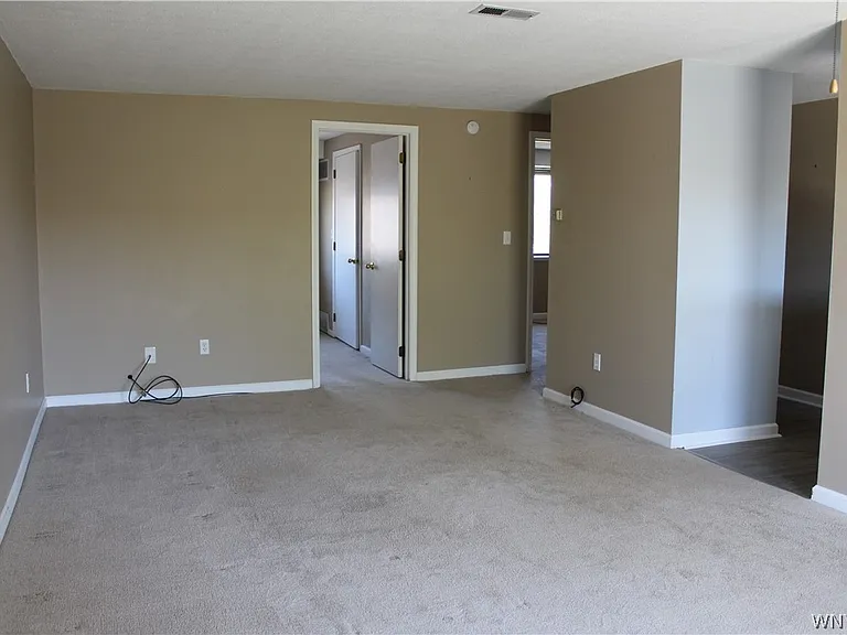 3948 Ridge Lea Rd #D — Photo 11