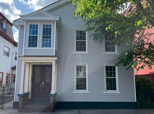 46 2nd St, Waterford, NY 12188