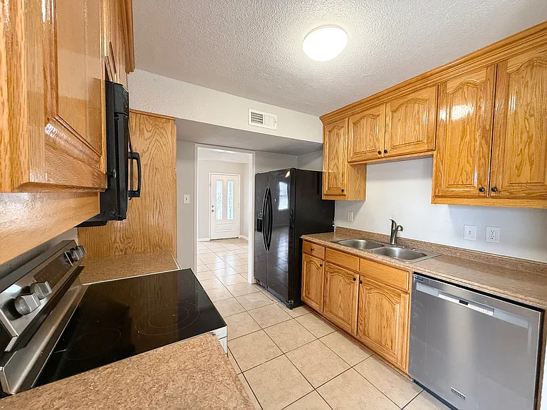 4125 Blue Flag Ln — Photo 4