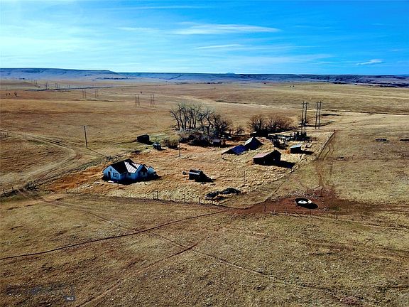 2nd image of 205 Ross Rd