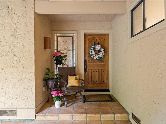 2nd image of 8103 Crestview Ct