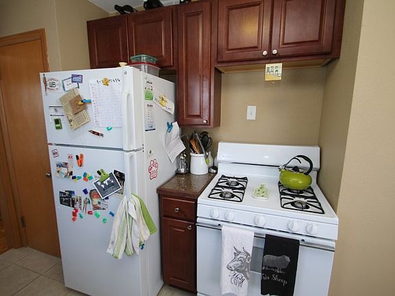 3rd image of 9105 W Park Hill Ave