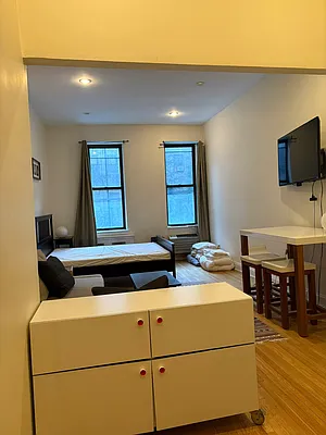 Rented by J & M Realty Services Corp | media 3