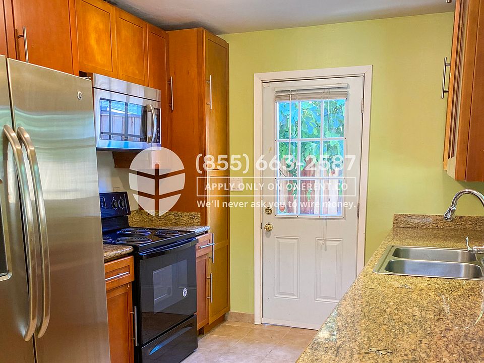 1st image of 3954 Bismarck Dr