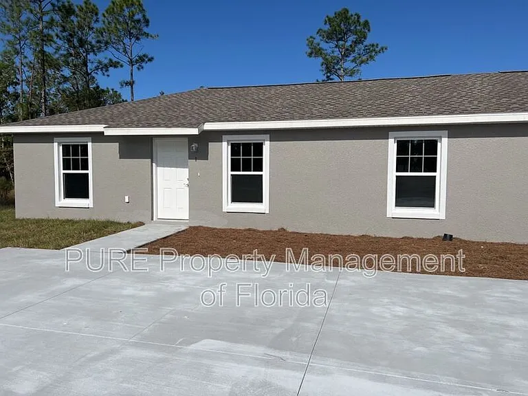 6577 SW 140th Place Rd #1 — Photo 2
