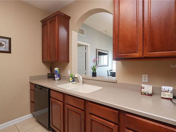 4th image of 4802 Cayview Ave #403