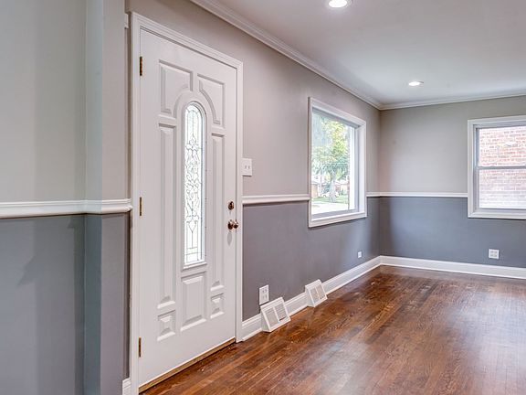 4th image of 432 Morris Ave