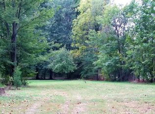 1110 Cristland Rd, Louisville, KY 40214