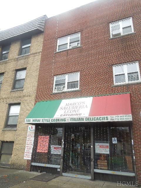 2nd image of 788 Morris Park Ave
