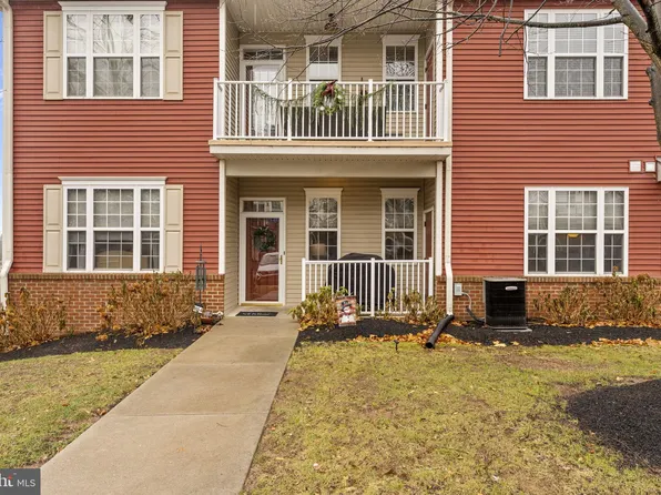 265 Covenant Ln #4, Harleysville, PA 19438