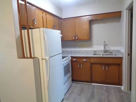 3rd image of 9644 S Kedzie Ave APT 2