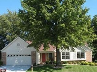 22 Pear Blossom Ct, Saint Charles, MO