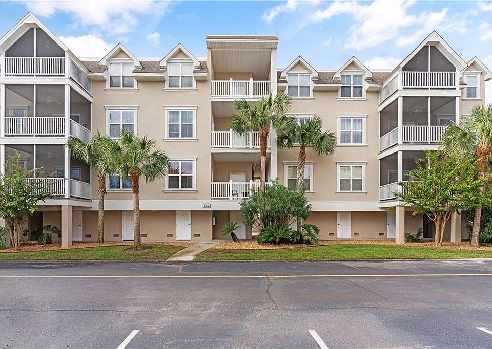 1st image of 122 Shady Brook Cir Unit 201