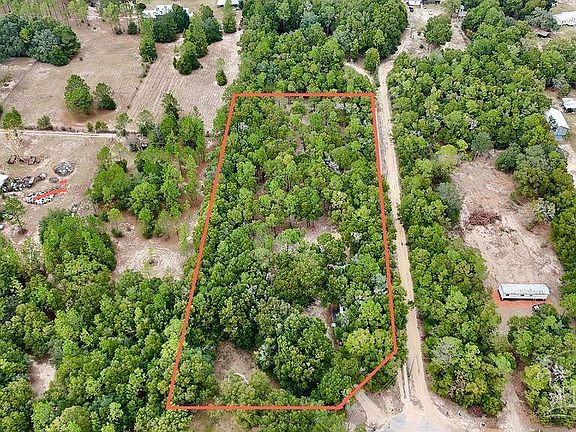 4th image of 8004 Delta Dr
