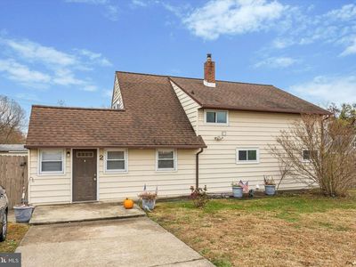 2 Red Maple Ln, Levittown, PA, 19055
