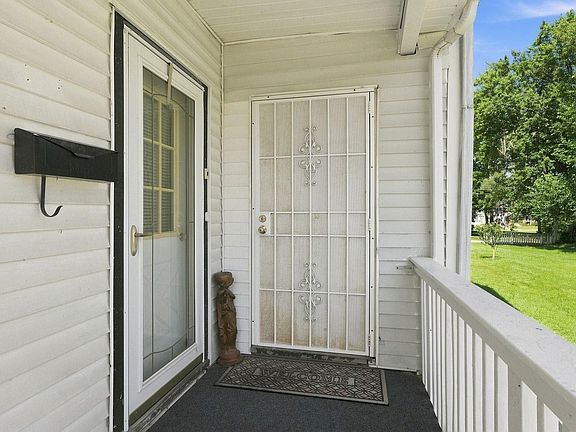 2nd image of 2924 Weisser Park Ave
