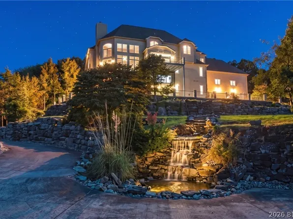 346 Country Ridge Dr, Camdenton, MO 65020
