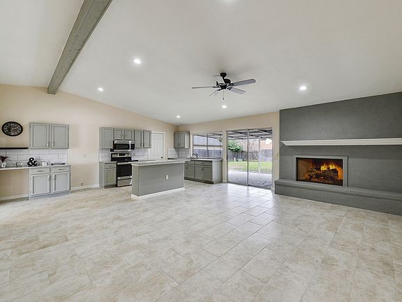 5th image of 5815 Oak Run St