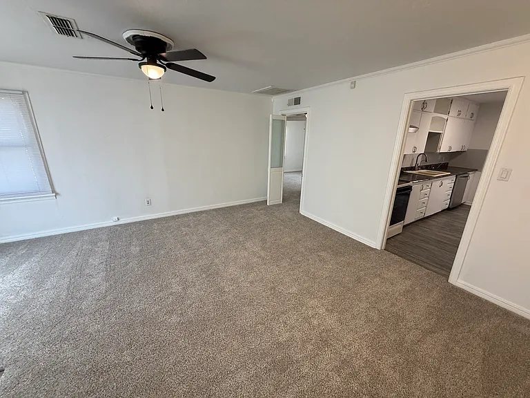 3707 Line Ave — Photo 8