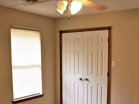 2nd image of 4419 NW Wolf Creek Blvd