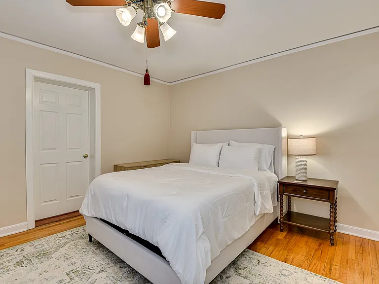 904 Highland Ave — Photo 27