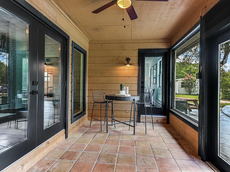 4717 Sam Bass Rd — Photo 24