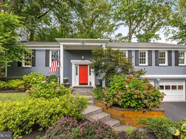 3823 Bosworth Ct, Fairfax, VA 22031