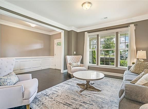 5th image of 5015 Ballwood Ln
