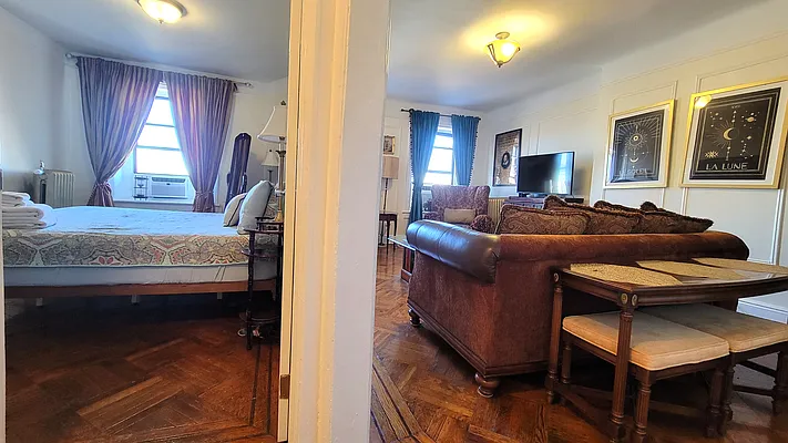 Rented by New York Dwellings LLC | media 29